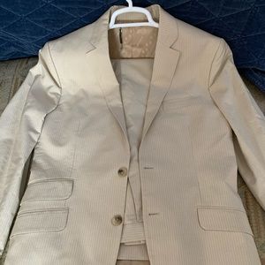Men’s suit (lightweight)